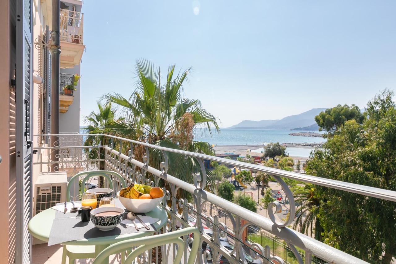 Ventimiglia City Center With Sea View Buitenkant foto